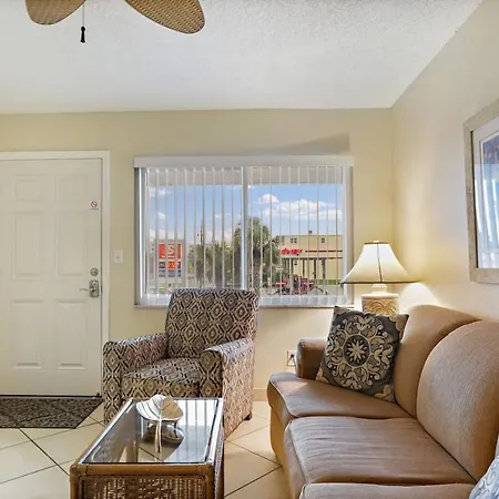 Tropic Breeze 10 Madeira Beach